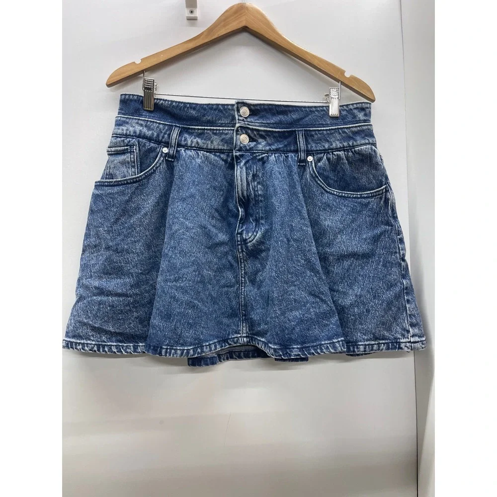 Scoop Women Blue Acid Wash Denim Mini Skirt High Waisted Pleated Skater 10 NWT